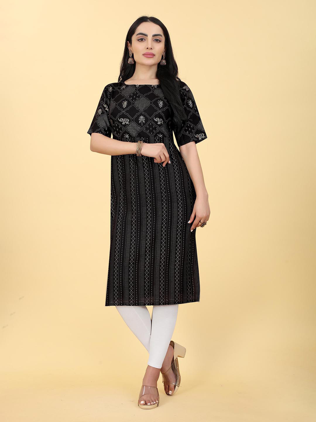 

Hinaya Ethnic Motifs Kalamkari Printed Straight Kurta, Black