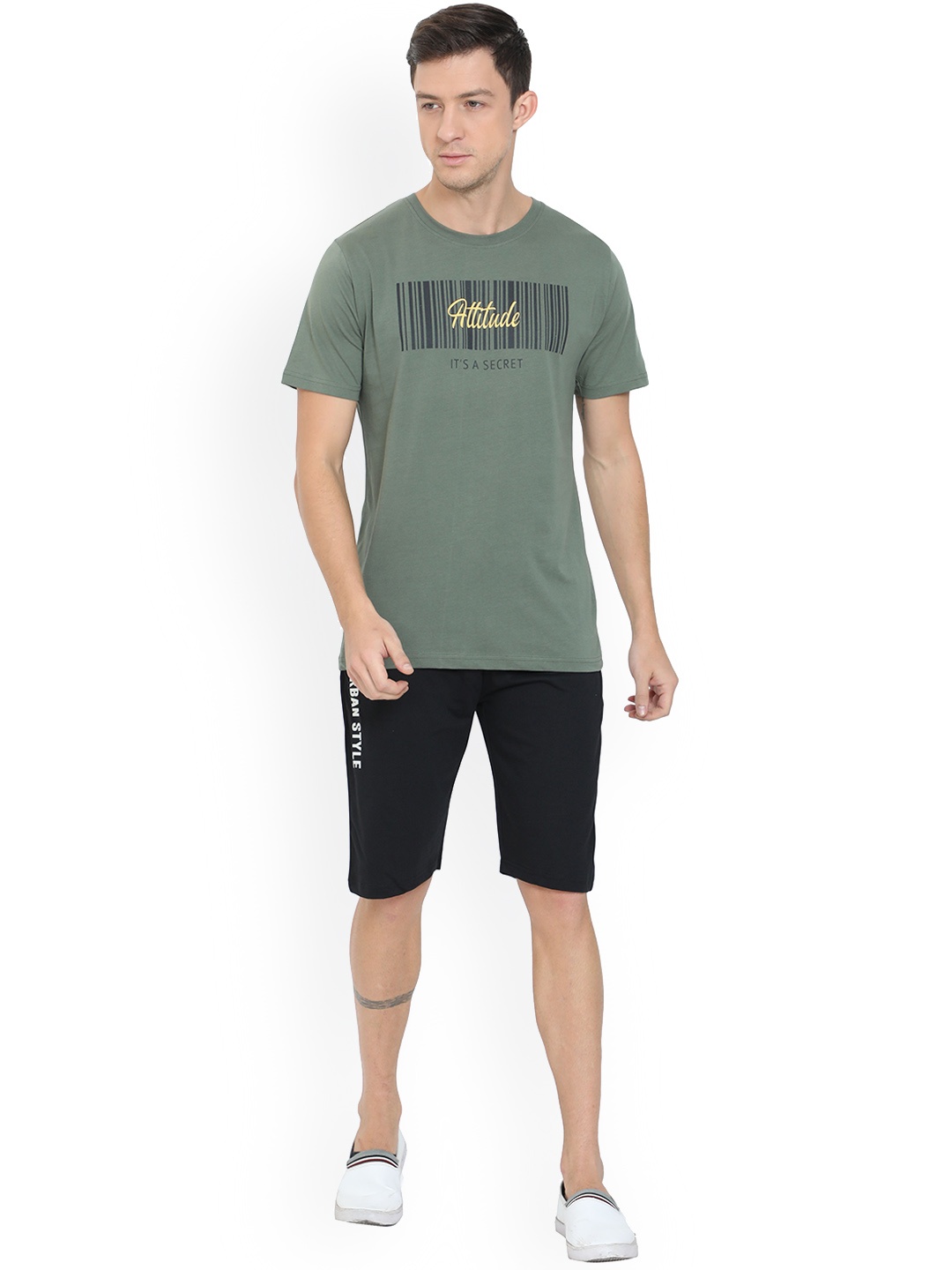 

Masculino Latino Plus Round Neck Pure Cotton Printed Night suit, Green