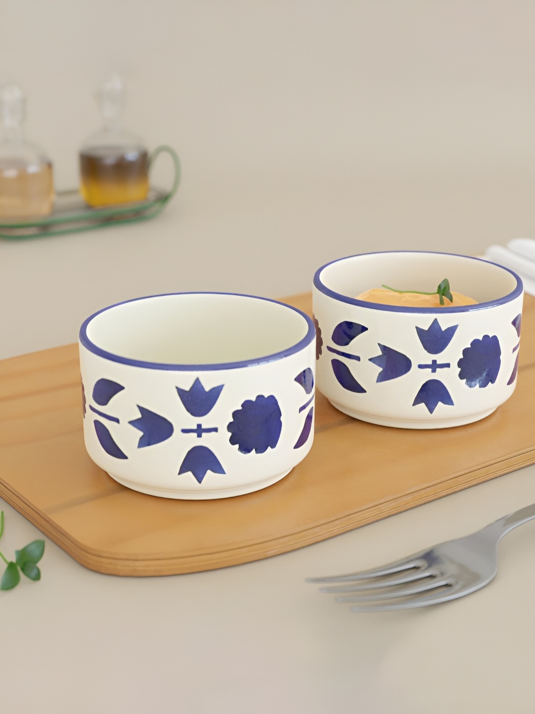 

The Earth Store White & Blue Ceramic 2 Pieces Microwave Safe Dip Bowls 90 ml Each