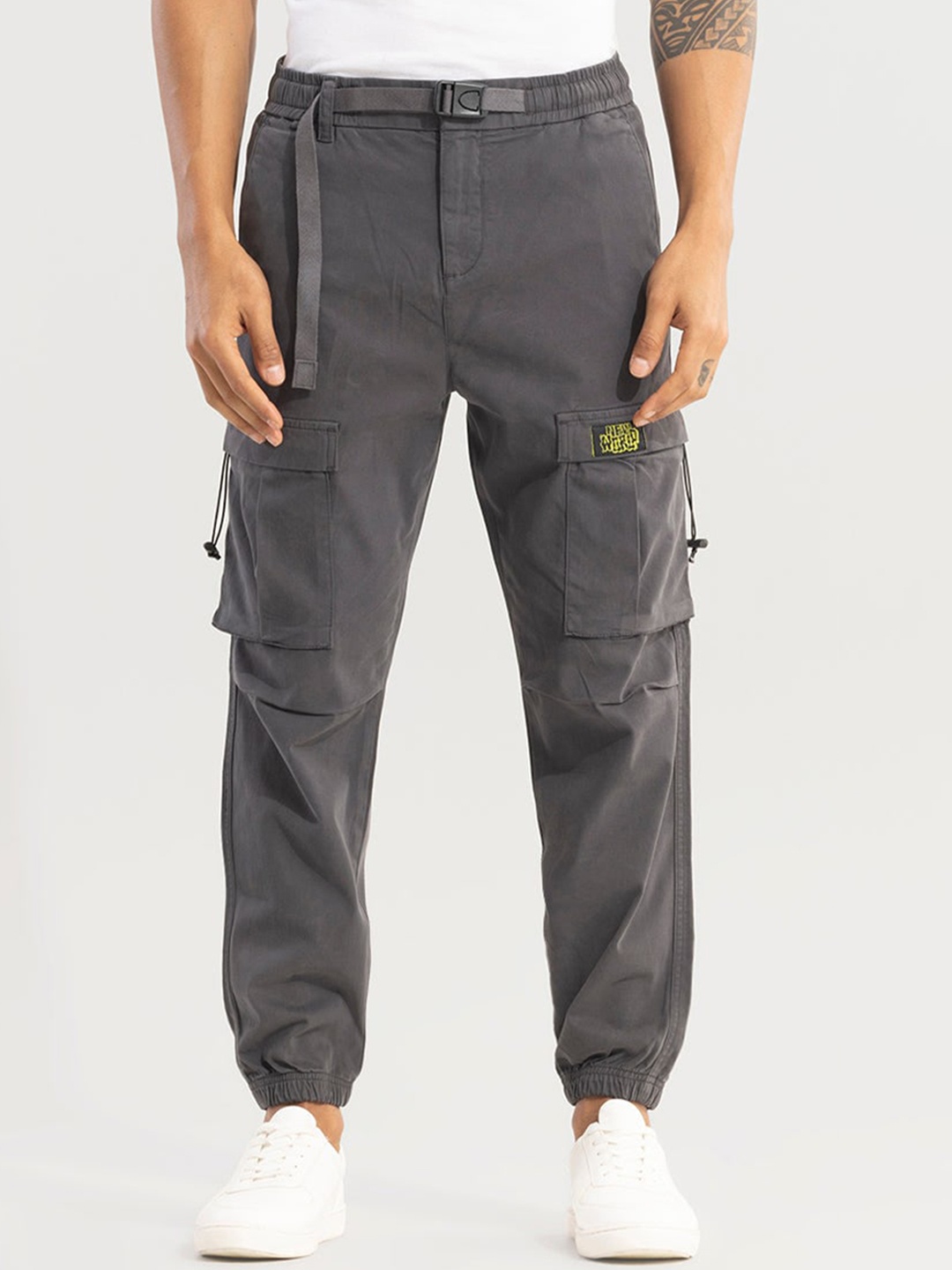 

Snitch Men Grey Smart Cotton Cargos Trousers