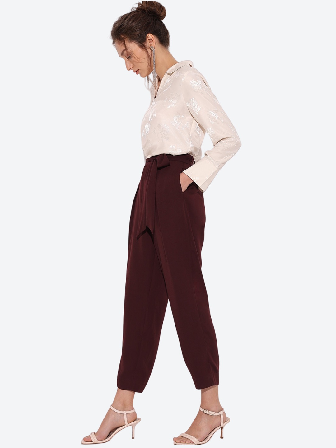 

Vero Moda Women Tapered Fit High-Rise Pleated Trousers, Brown