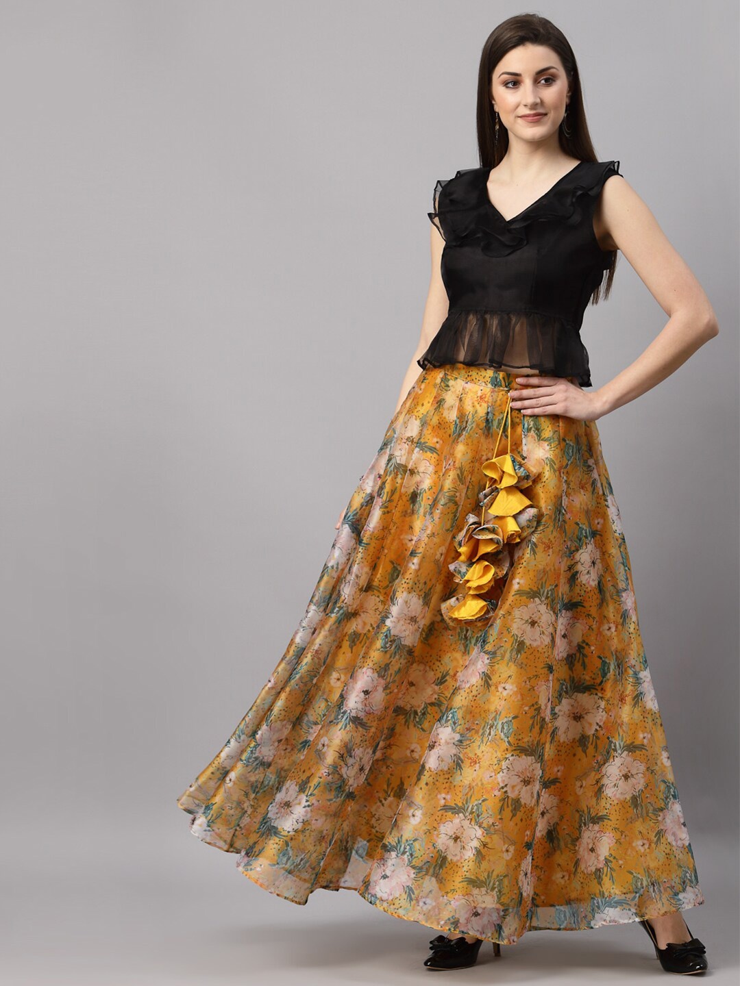 

NEUDIS Printed Ready to Wear Lehenga & Top, Yellow