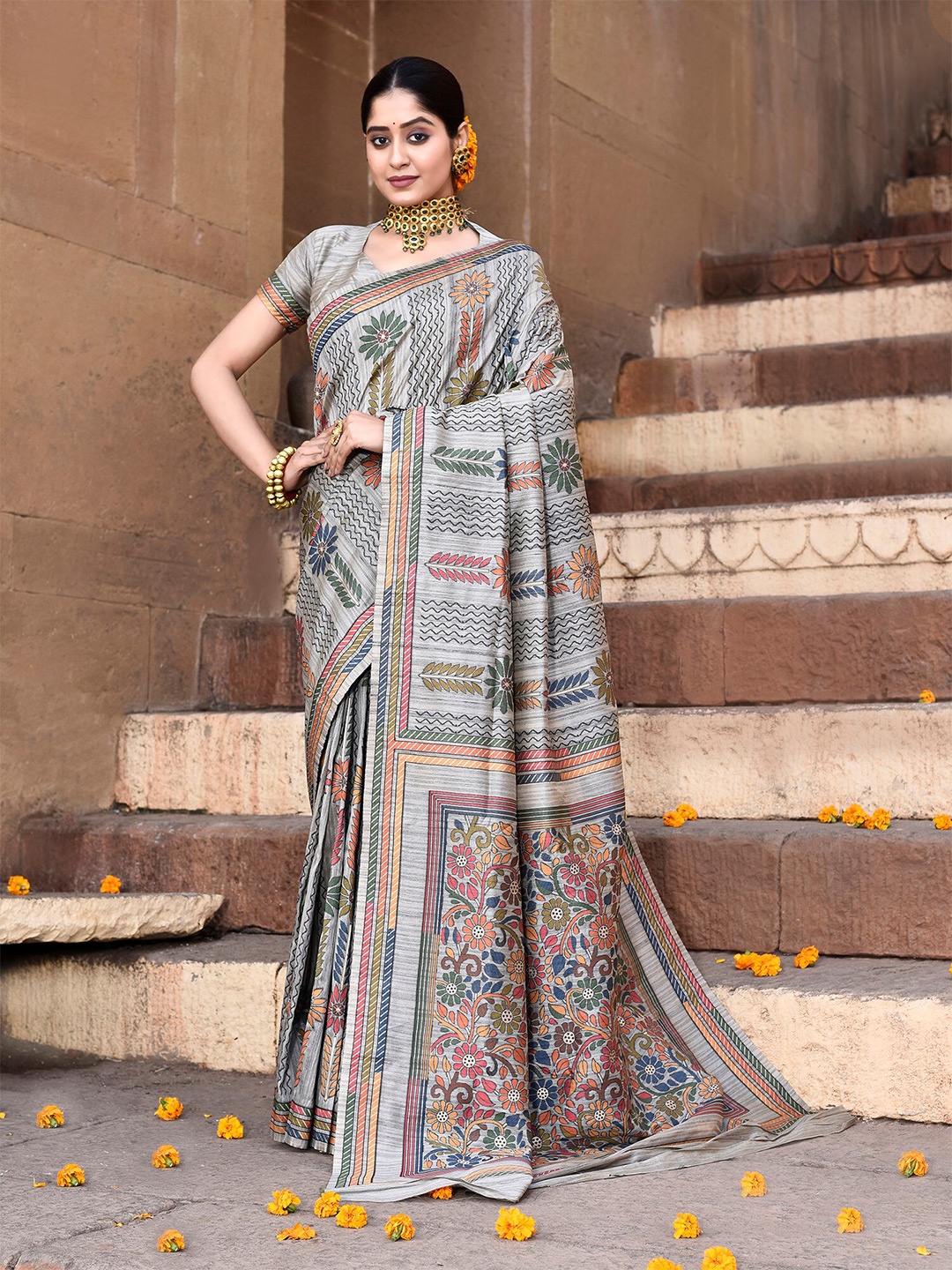

elora Floral Printed Tussar Saree, Grey