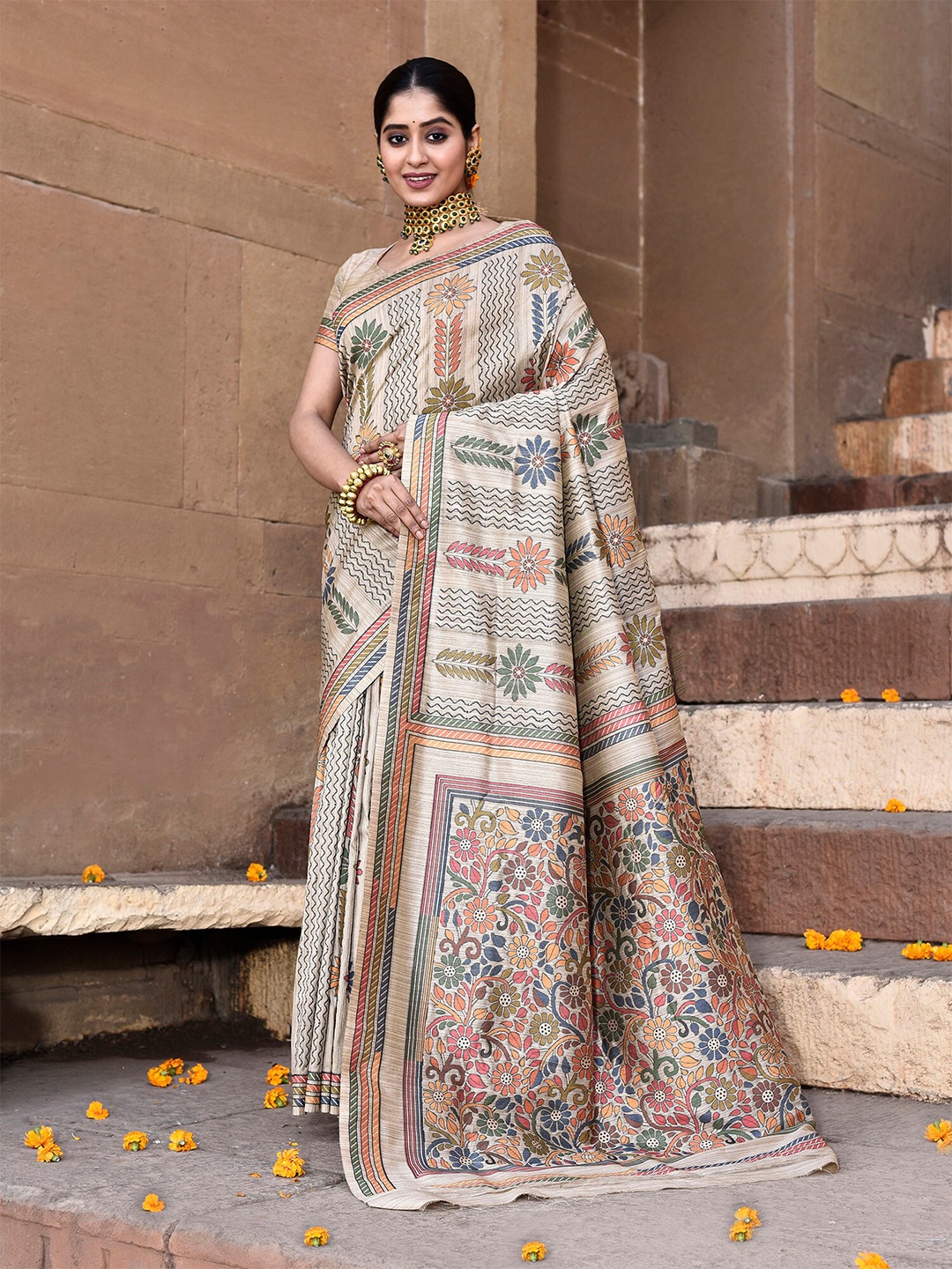 

elora Floral Printed Zari Tussar Saree, Beige