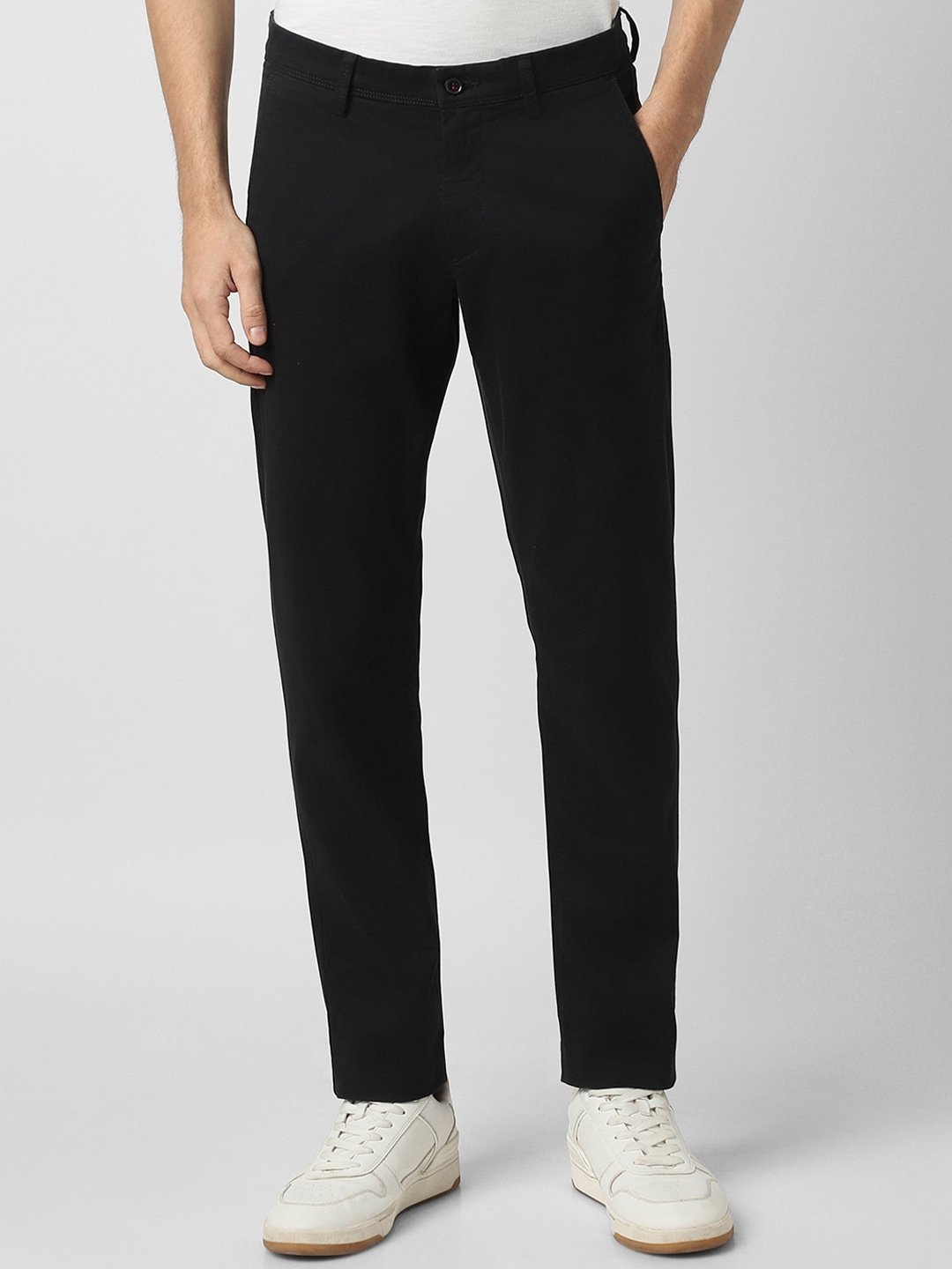 

Van Heusen Sport Men Mid-Rise Slim Fit Pure Cotton Trousers, Black