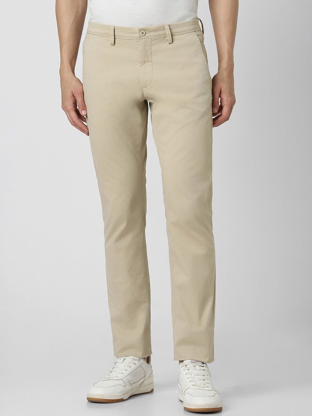 

Van Heusen Sport Men Slim Fit Mid-Rise Pure Cotton Trousers, Cream