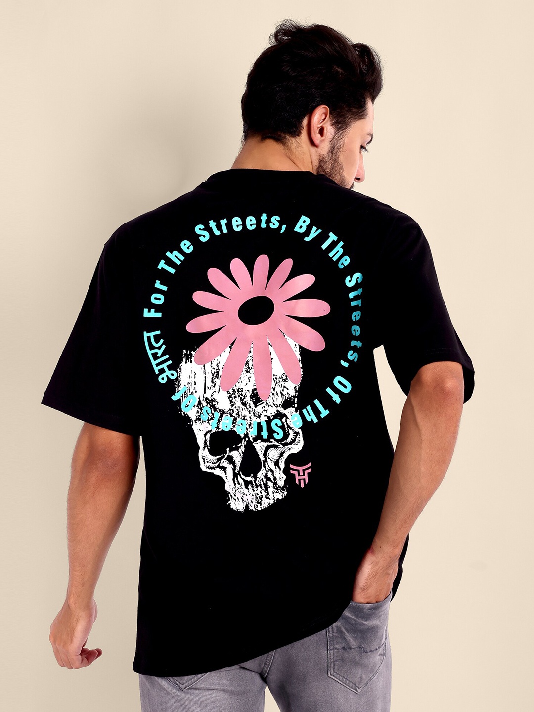 

TOMHIDDLE Typography Printed Drop-Shoulder Sleeves Pure Cotton Longline Oversized T-shirt, Black