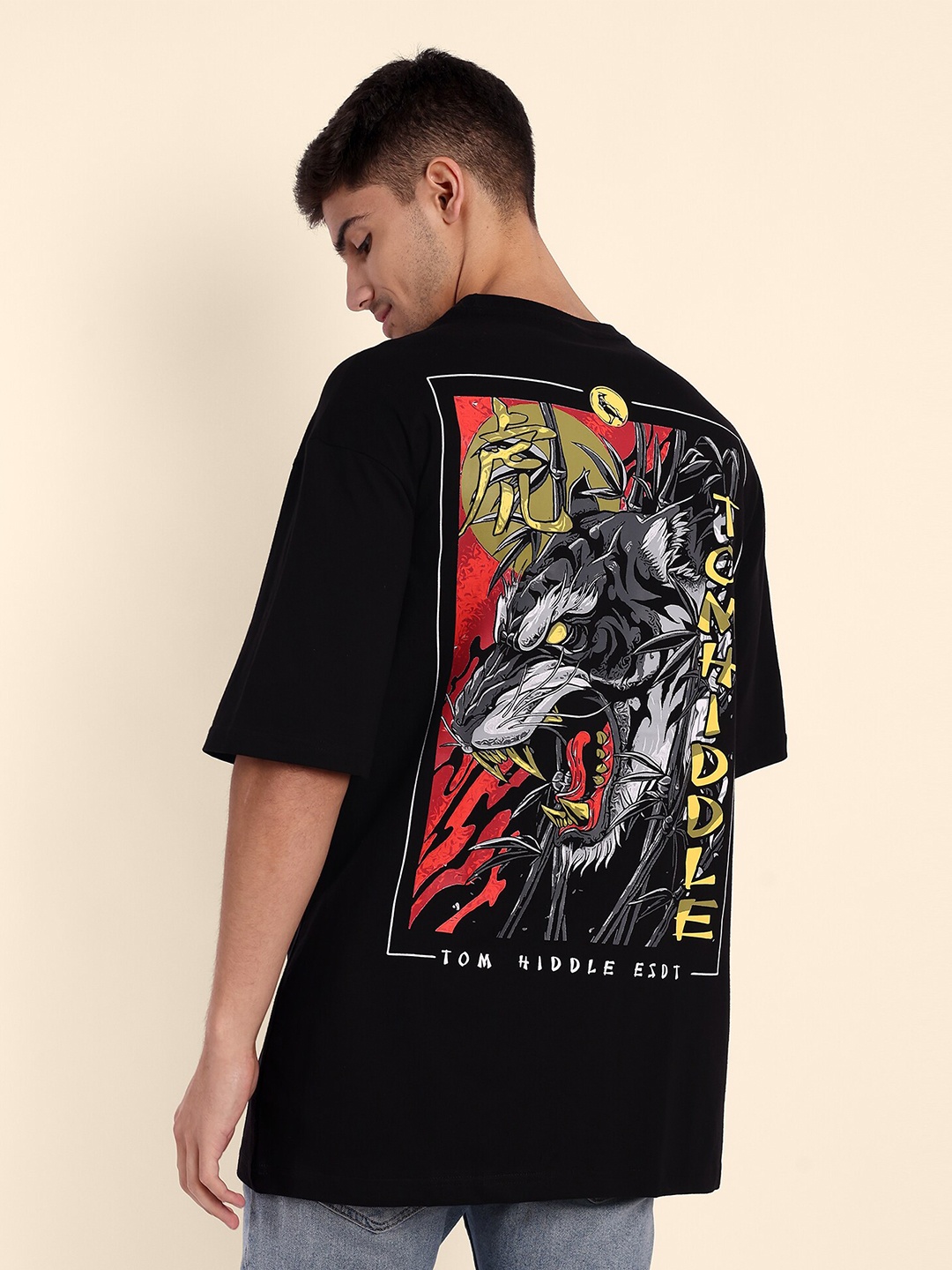 

TOMHIDDLE Graphic Printed Drop-Shoulder Sleeves Pure Cotton Longline Oversized T-shirt, Black