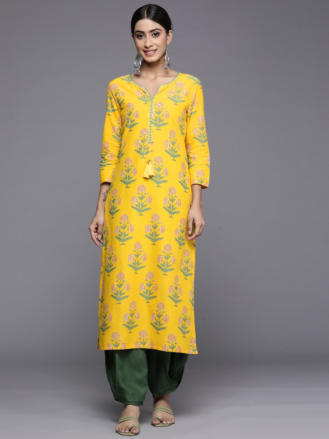 

KALINI Floral Printed Pure Cotton Kurta, Yellow