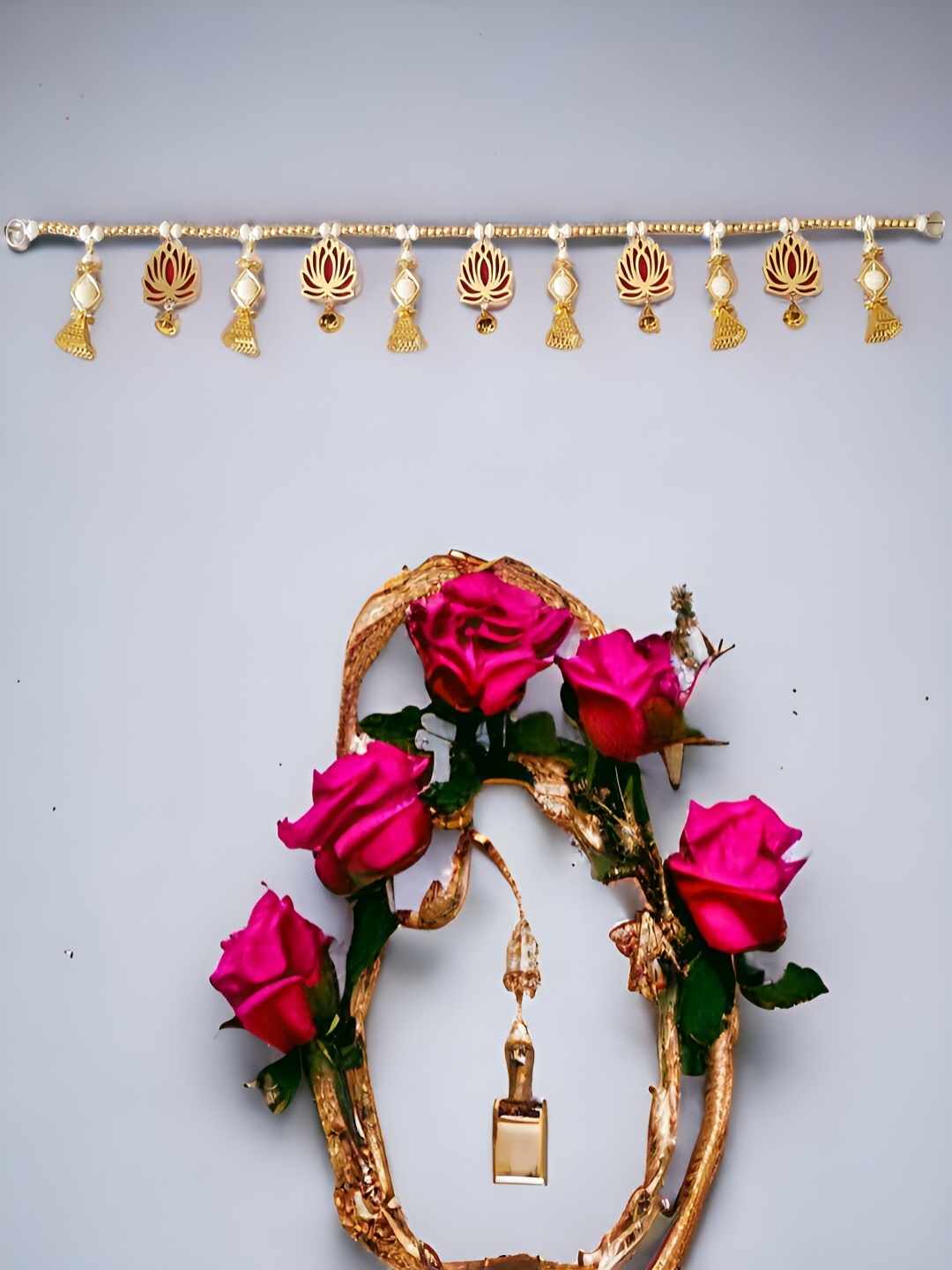 

NARYA TRADITIONAL Red & Gold Toned Artificial Flower Wall Decor Toran