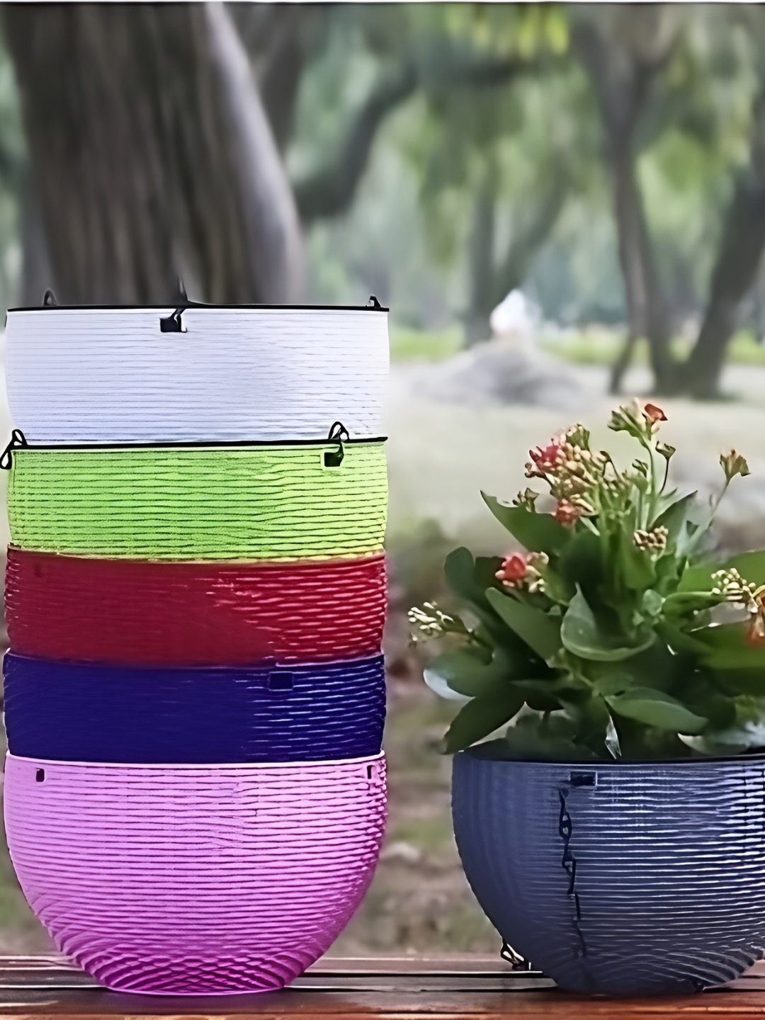 

AGAMI 6-Pcs White & Pink Woven Design Hanging Basket Planters
