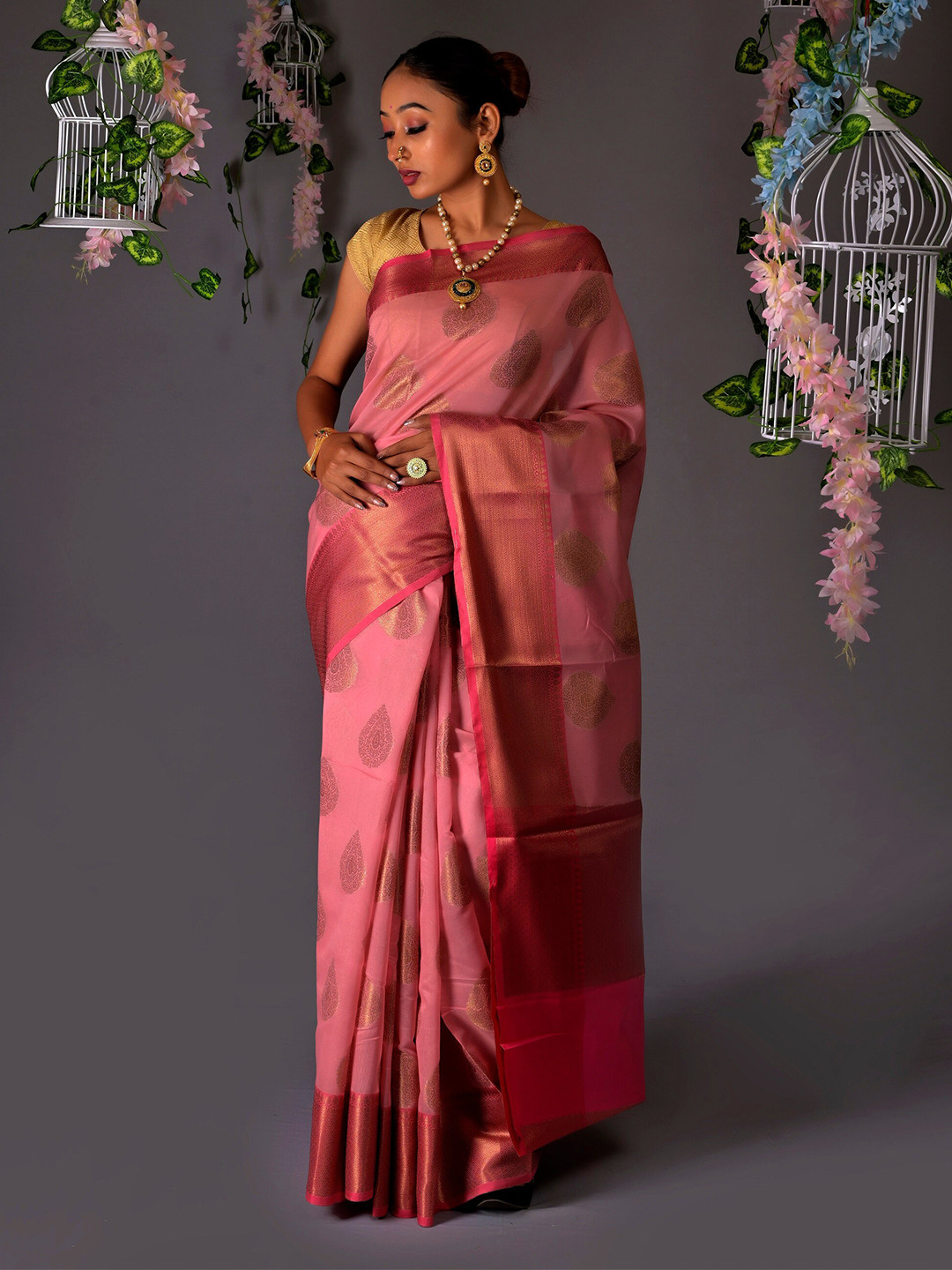 

Muskan Fashion Woven Design Ethnic Motifs Zari Banarasi Saree, Pink