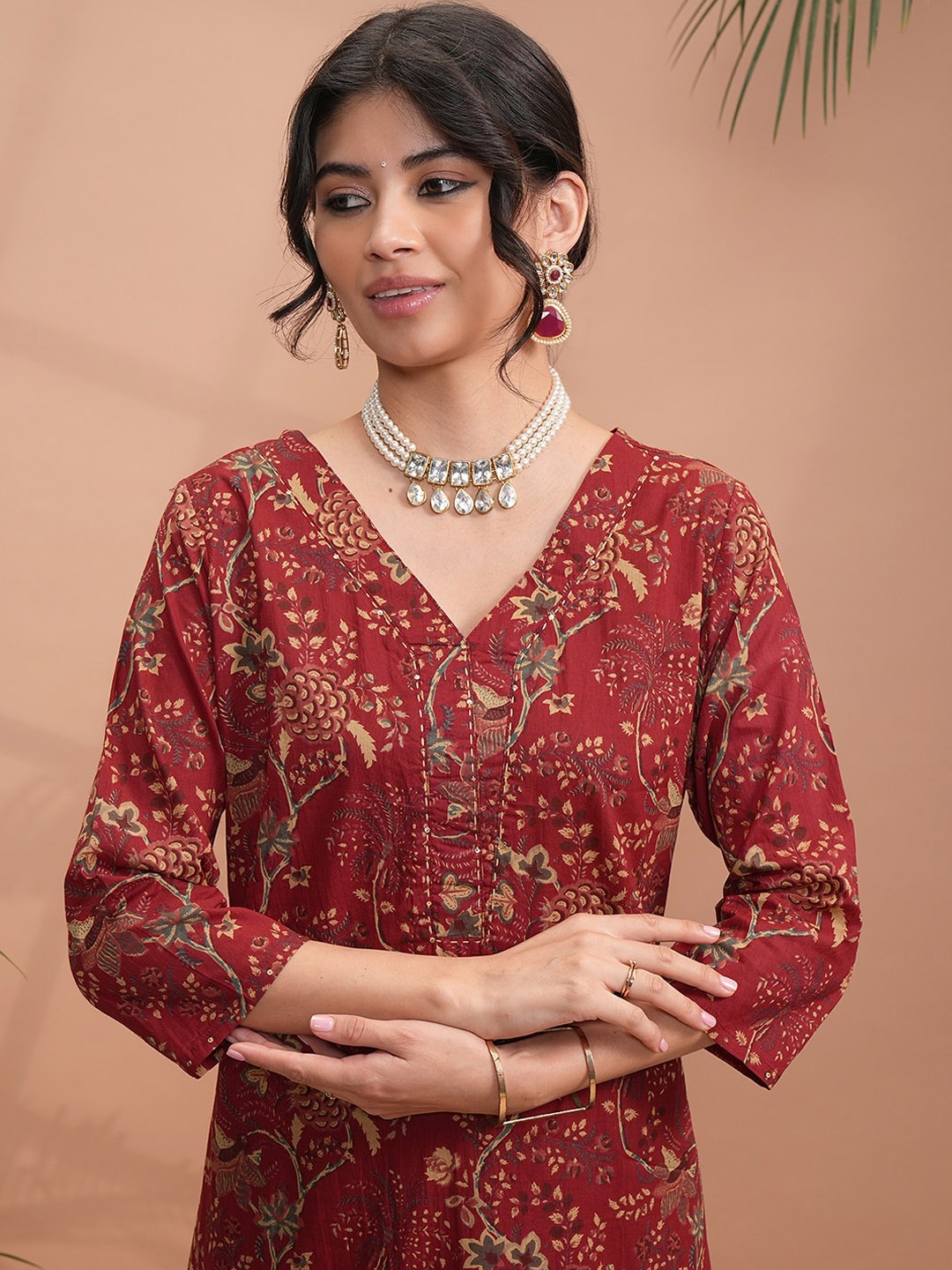 

Vishudh Floral Printed V-Neck Pure Cotton Kurta, Burgundy