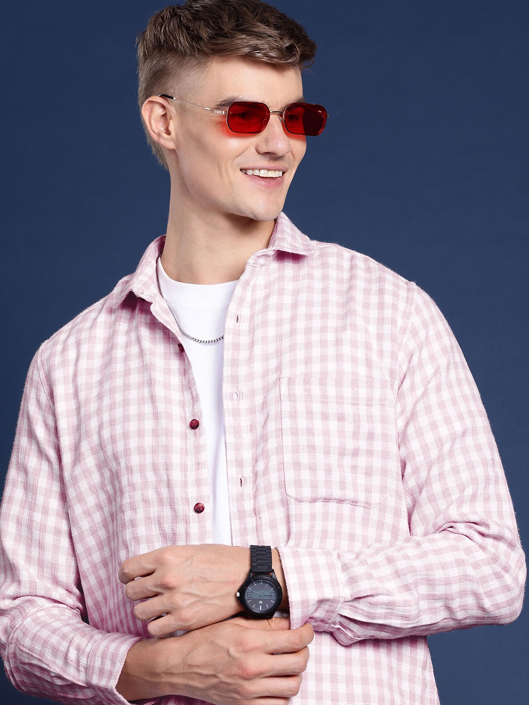 

Mast & Harbour Men Checked Casual Shirt, Rose