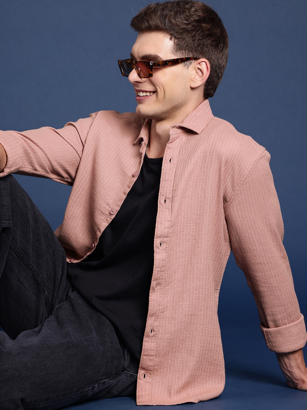 

Mast & Harbour Men Self Design Casual Shirt, Rose