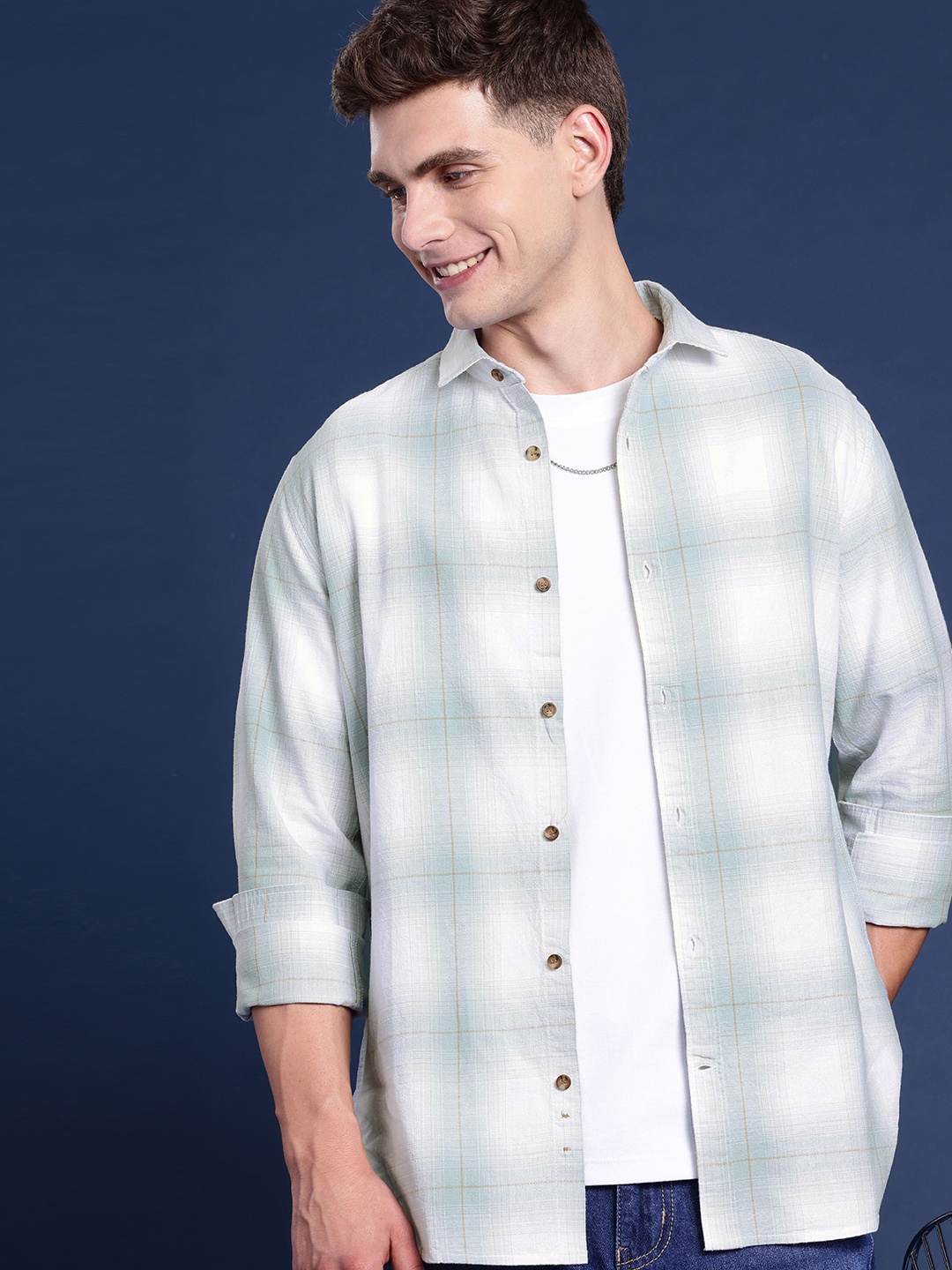 

Mast & Harbour Men Checked Casual Shirt, Blue