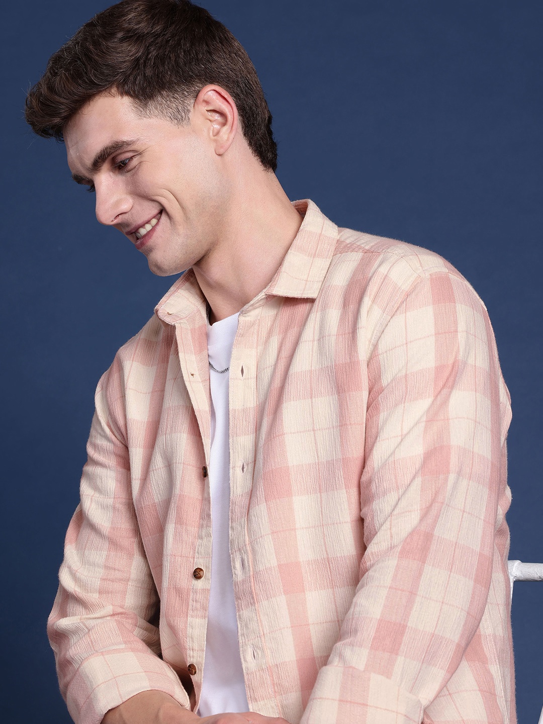 

Mast & Harbour Men Checked Casual Shirt, Pink