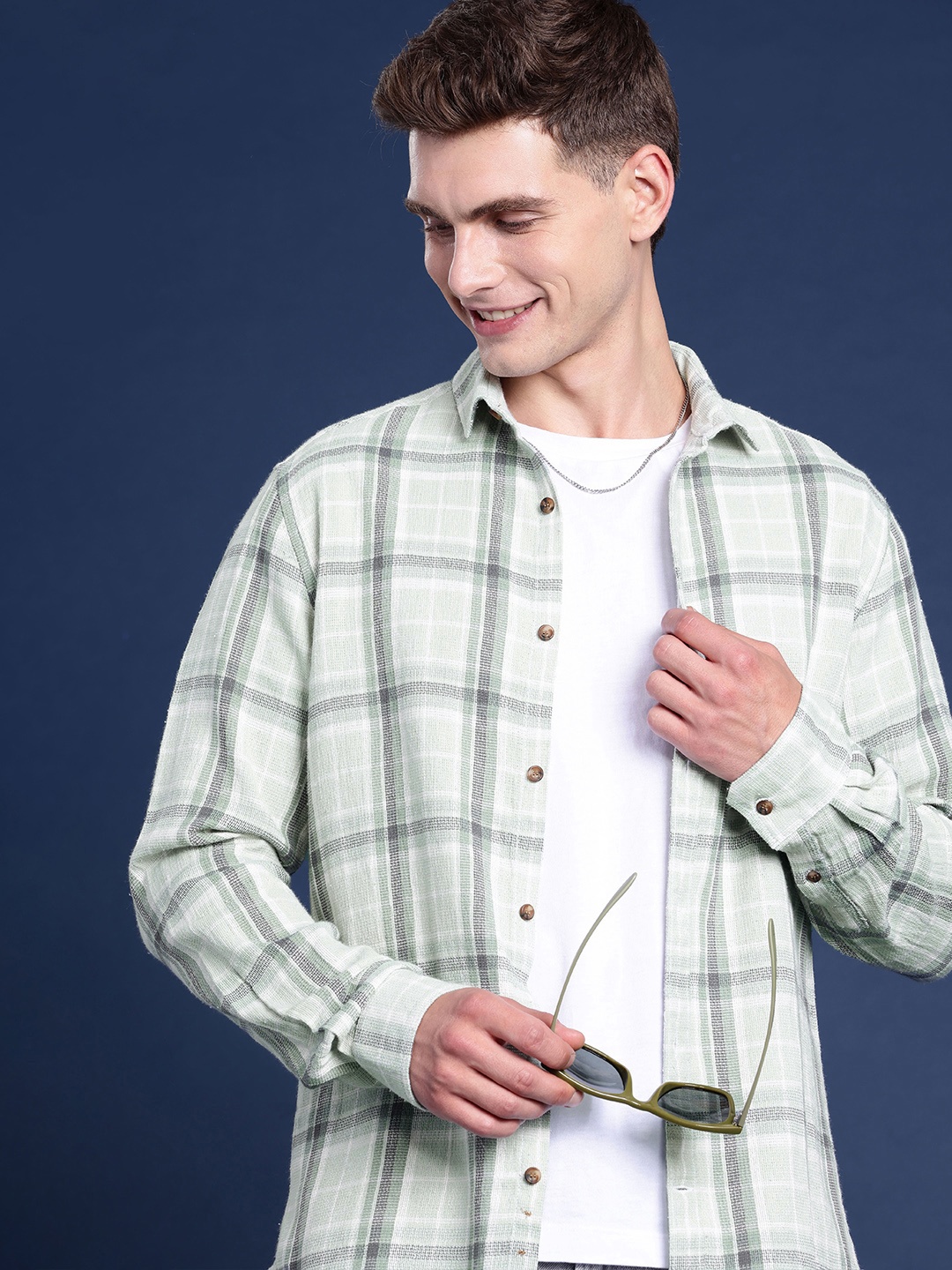 

Mast & Harbour Men Checked Casual Shirt, Green
