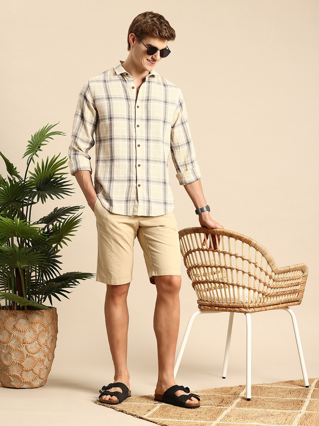 

Mast & Harbour Men Checked Casual Shirt, Beige