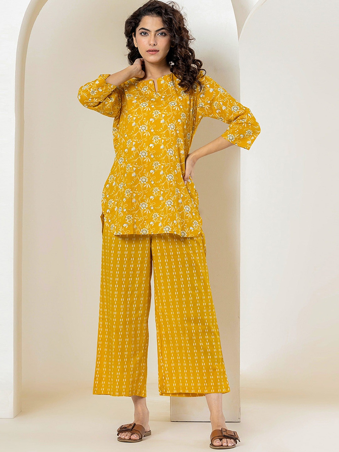 

FEATHERS CLOSET Printed Pure Cotton Top With Trousers Co-Ords, Yellow