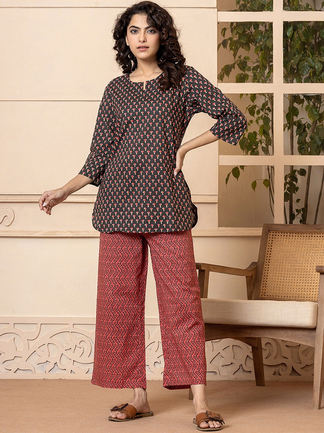 

FEATHERS CLOSET Ethnic Motifs Printed Pure Cotton Top With Trousers, Black