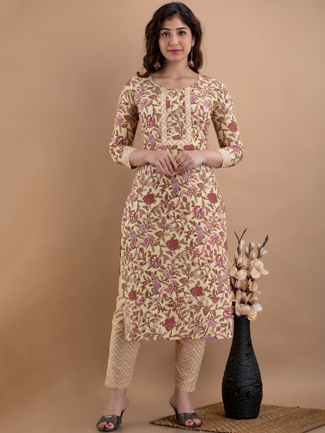 

PARIKSHIT Floral Printed Straight Pure Cotton Kurta With Trousers, Cream