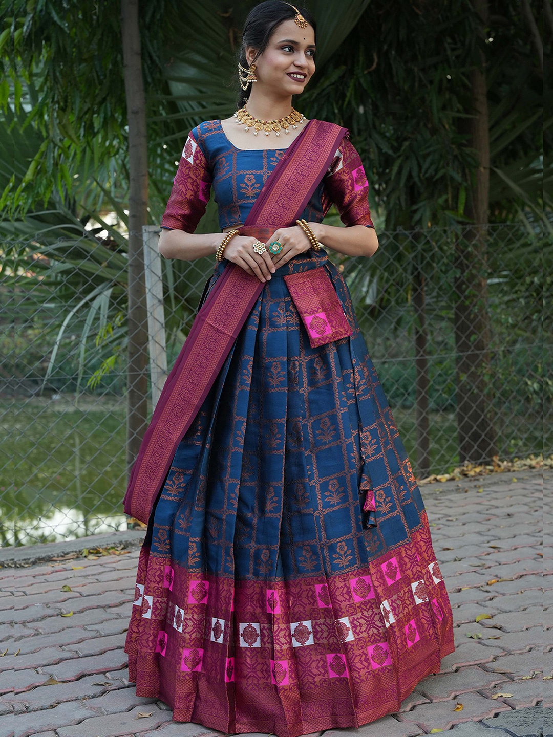 

Fabcartz Woven Design Semi-Stitched Lehenga & Unstitched Blouse With Dupatta, Navy blue