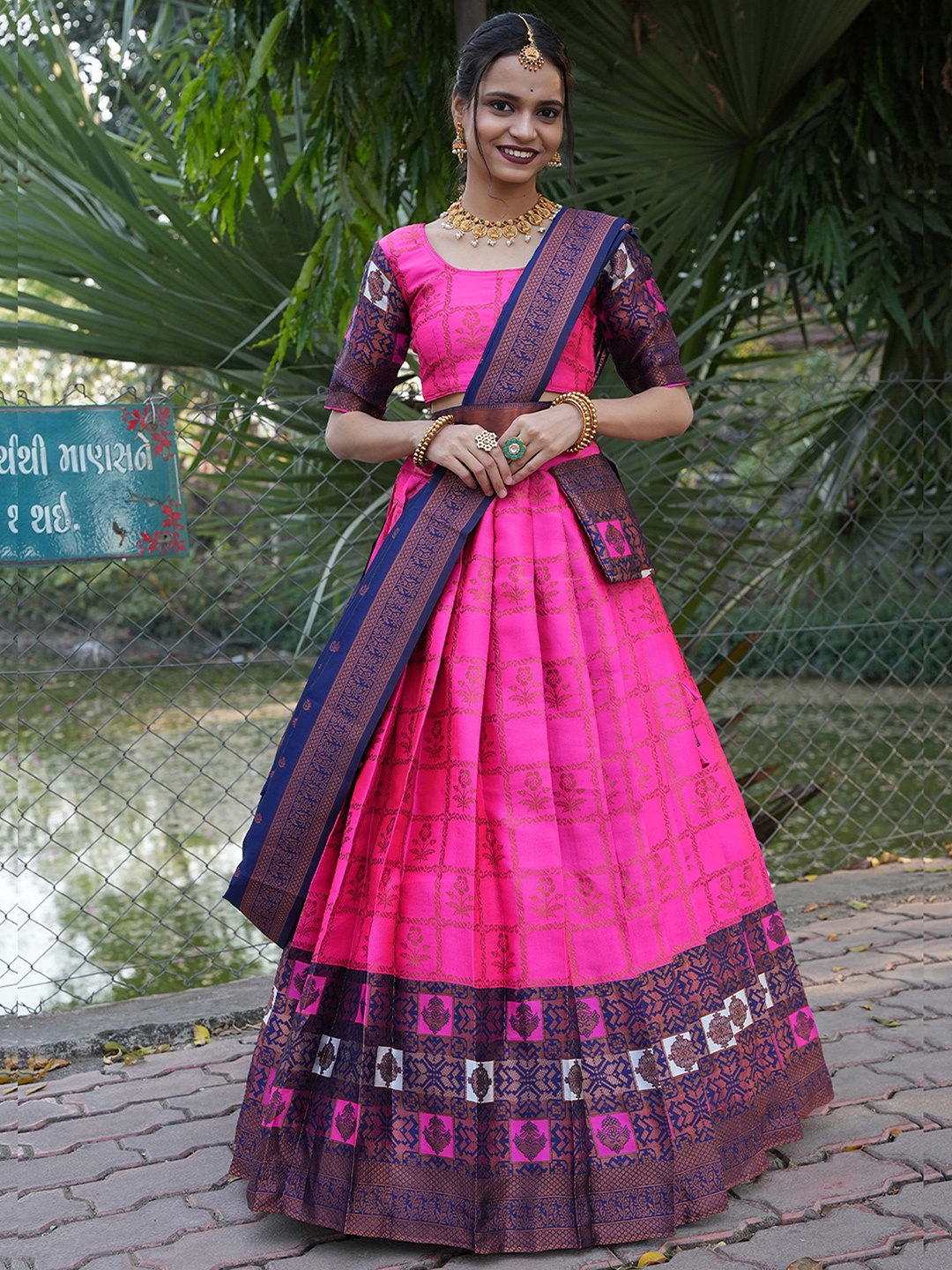 

Fabcartz Woven Design Semi-Stitched Lehenga & Unstitched Blouse With Dupatta, Rose