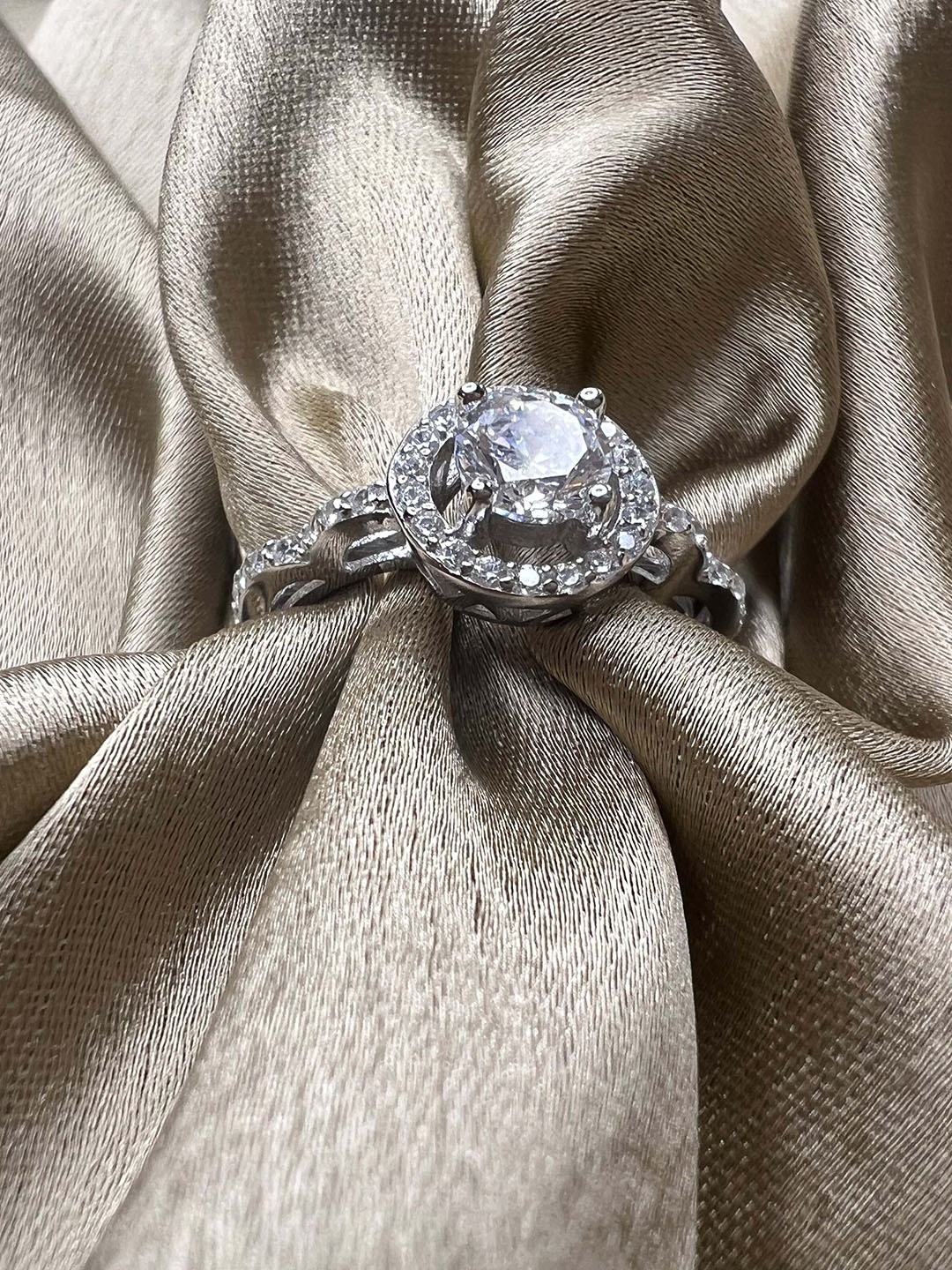 

Arte Jewels 92.5 Sterling Silver Solitaire CZ Studded Ring