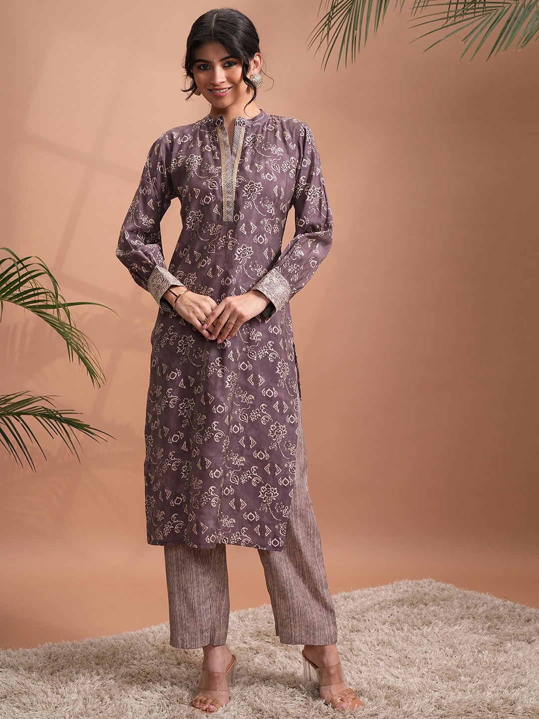 

Vishudh Purple Floral Printed Mandarin Collar Gotta Patti Kurta with Trouser