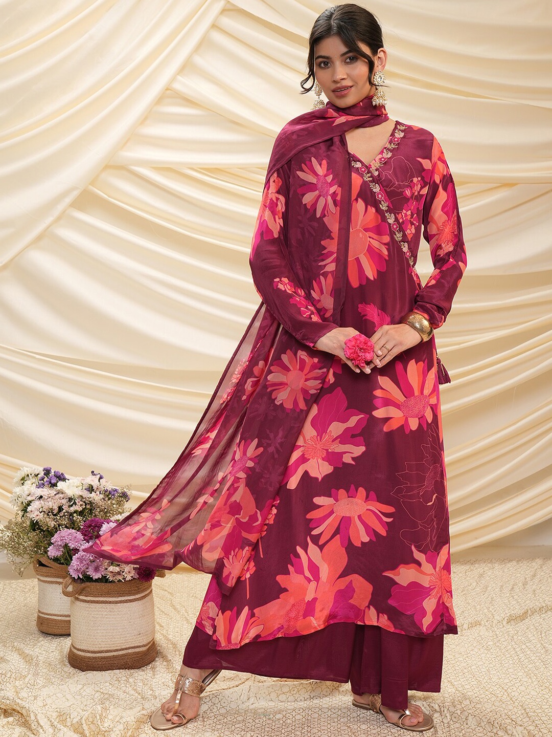 

Vishudh Maroon Floral Printed Regular Kurta With Palazzos & With Dupatta