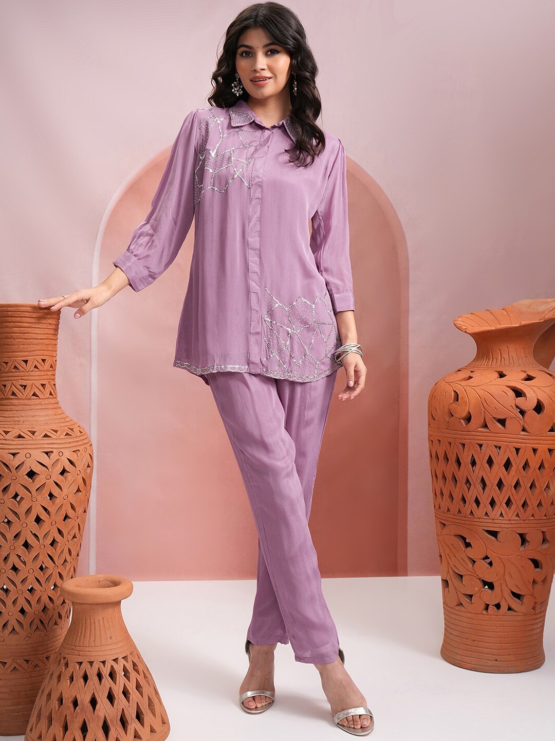 

Vishudh Embroidered Sequinned Shirt With Trousers, Lavender