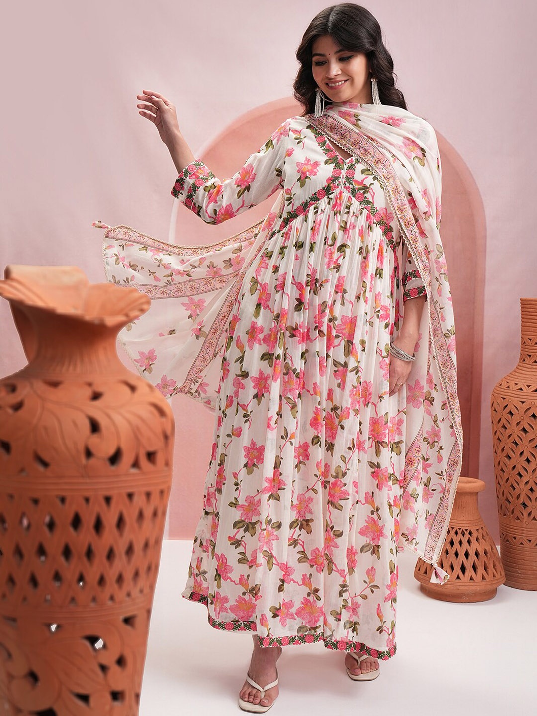 

Vishudh Floral Printed Regular Pure Cotton Kurta With Palazzos & Dupatta, Off white