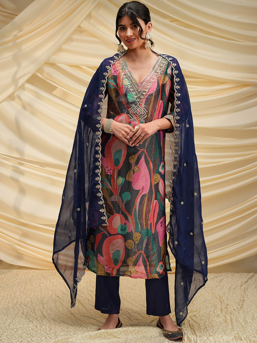 

Vishudh Navy Blue Floral Printed V-Neck Kurta with Trousers & With Dupatta
