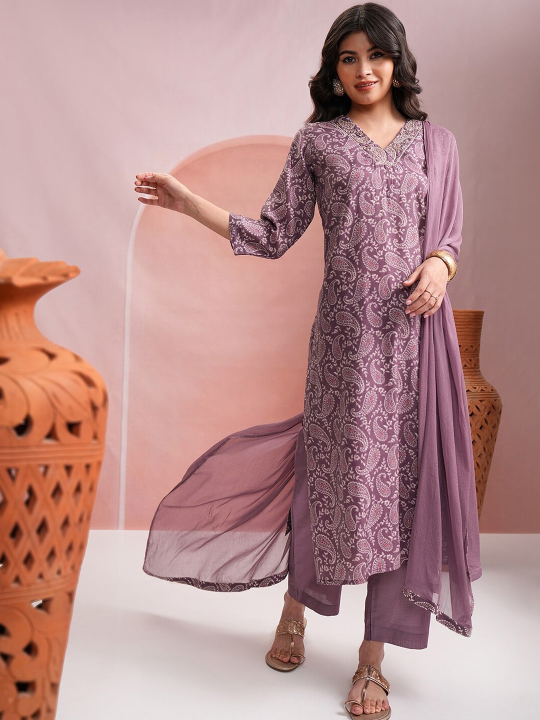 

Vishudh Ethnic Motifs Printed Regular Thread Work Kurta With Palazzos & Dupatta, Purple