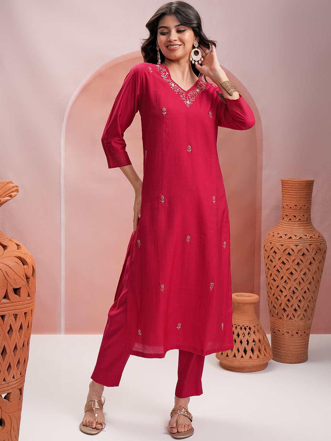 

Vishudh Floral Embroidered Beads And Stones Kurta With Trousers, Red