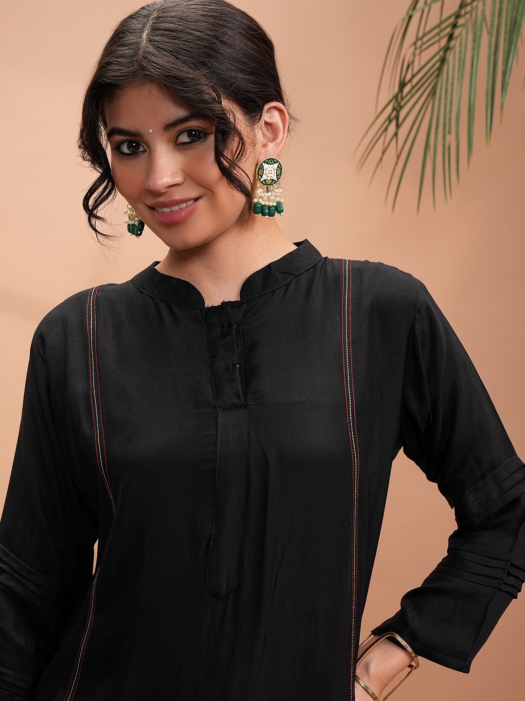 

Vishudh Black Floral Embroidered Regular Kurta With Palazzos