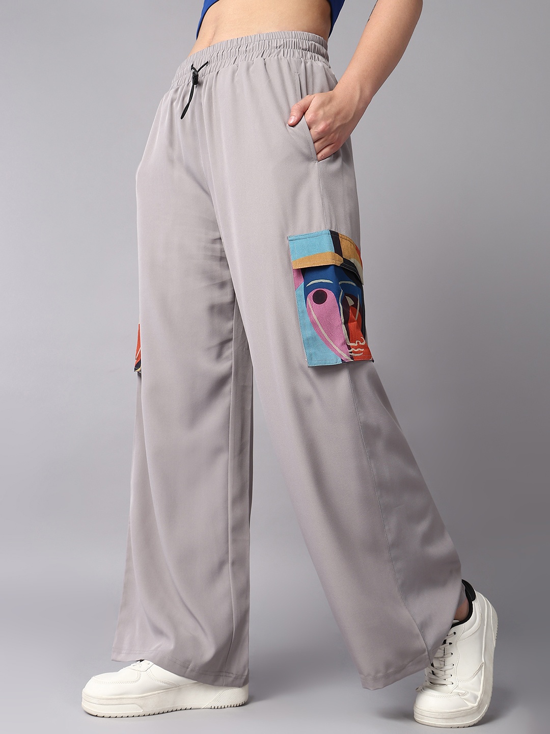 

The Roadster Lifestyle Co. Women Mid rise Track Pants, Grey