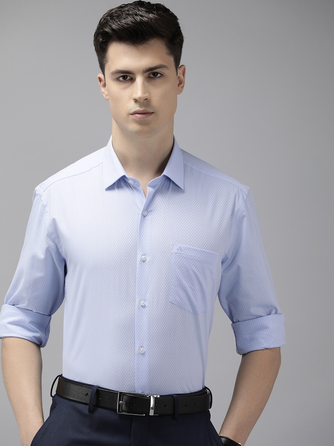 

Arrow Men Original Slim Fit Pure Cotton Self Design Formal Shirt, Blue