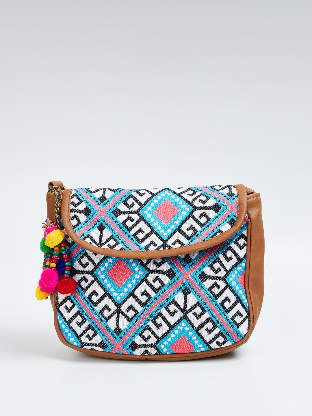 

max Geometric Structured Sling Bag with Tasselled, Multi