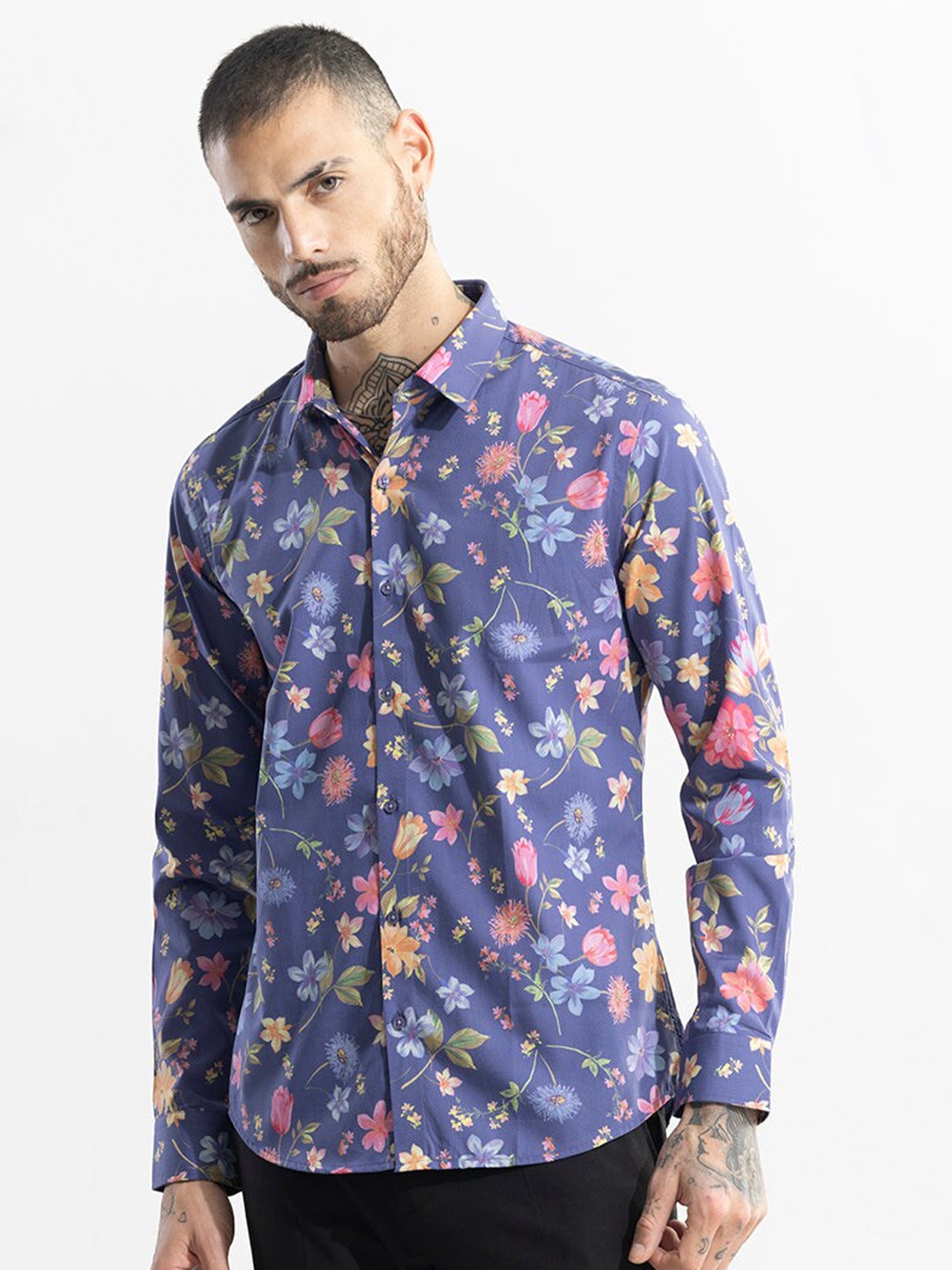 

Snitch Blue Classic Slim Fit Floral Printed Casual Cotton Shirt