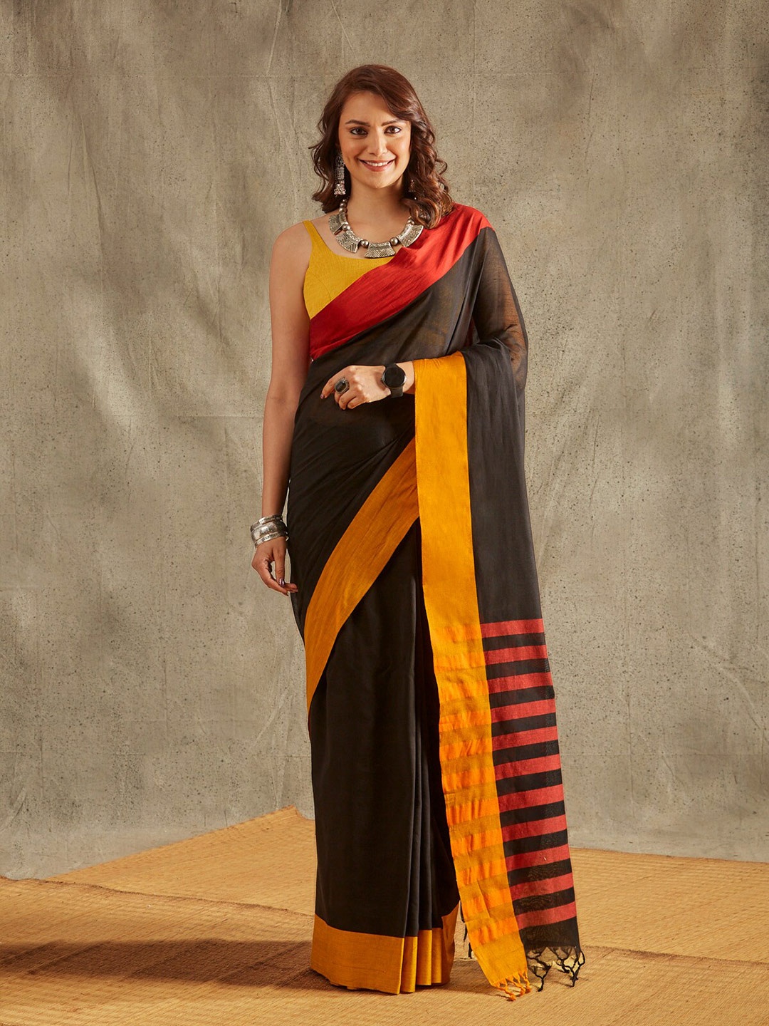 

SALWAR STUDIO Pure Cotton Saree, Black