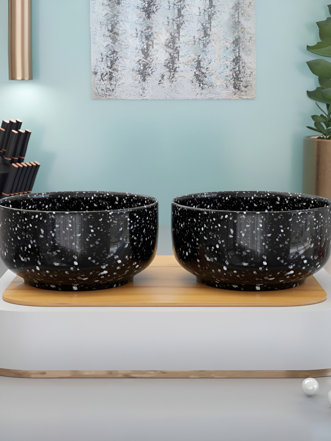 

The Earth Store Black & White 2 Pieces Textured Ceramic Glossy Bowls