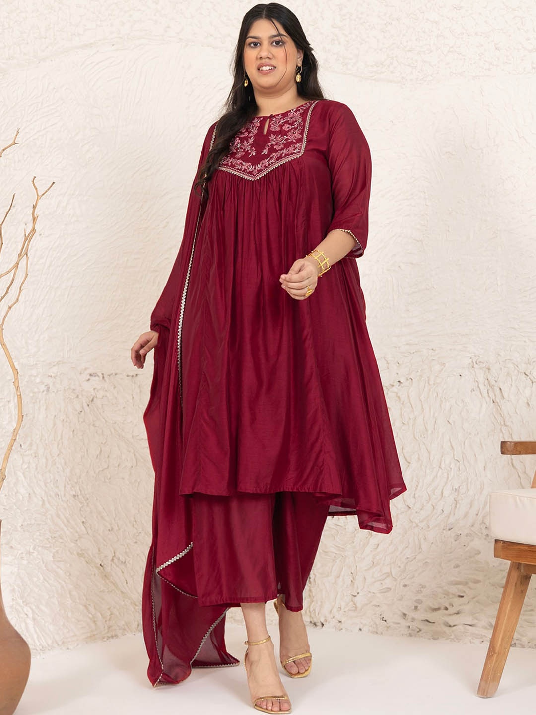 

Janasya Plus Size Chanderi Embellished Kurta with Palazzo and Dupatta, Red