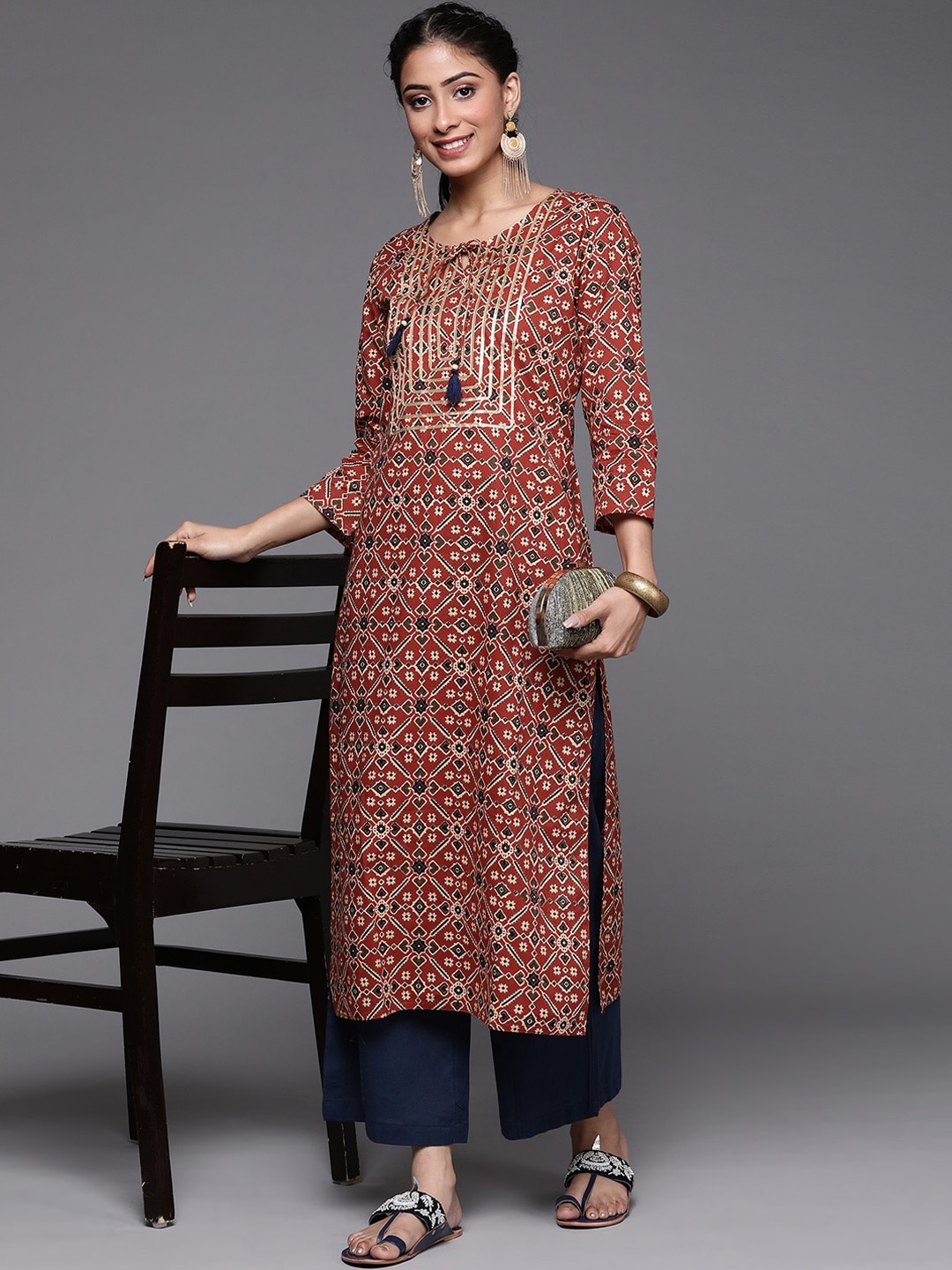 

KALINI Ethnic Motifs Printed Cotton Sequinned Kurta, Maroon