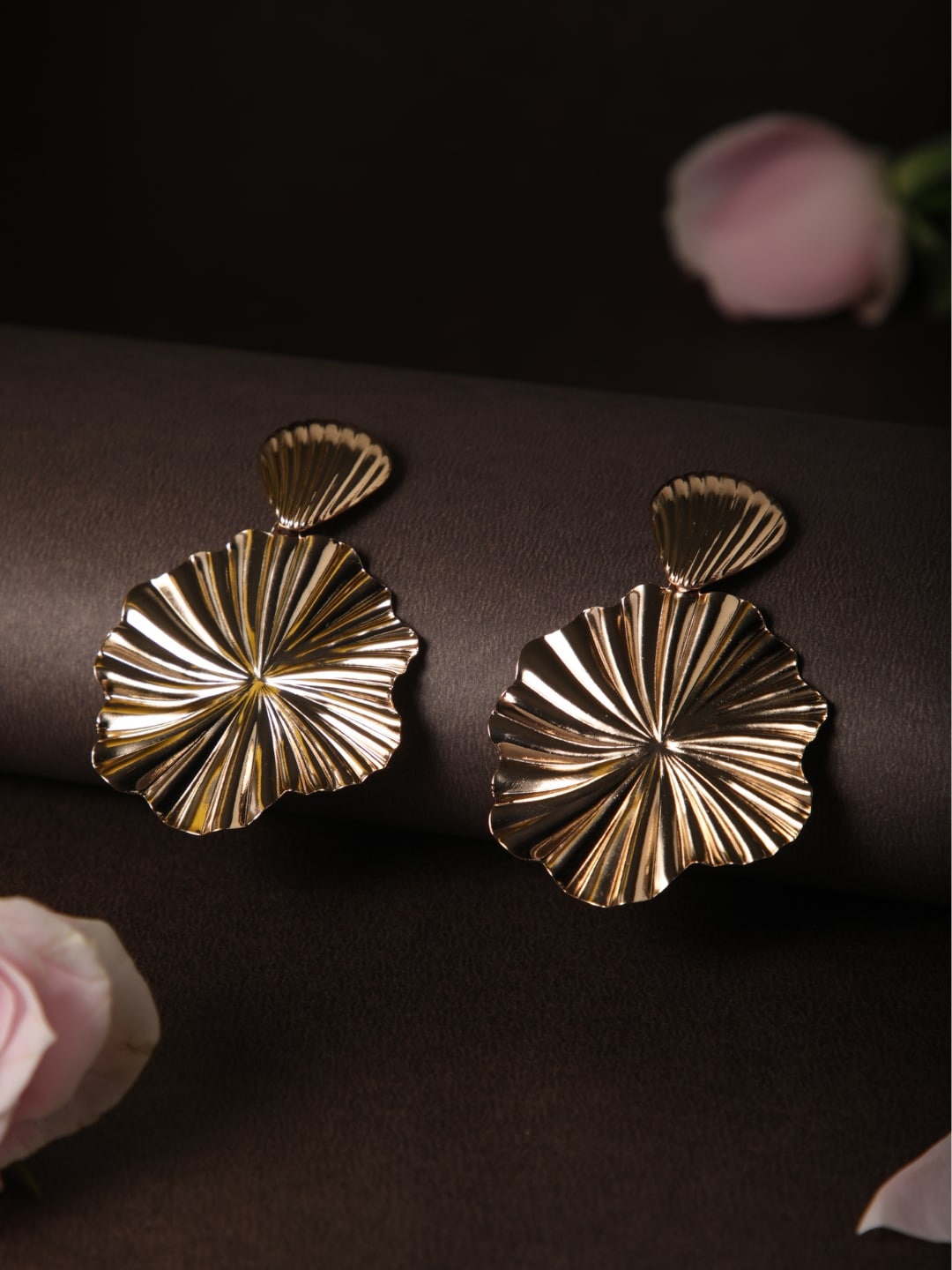 

Zeraki Jewels Gold-Plated Drop Earrings