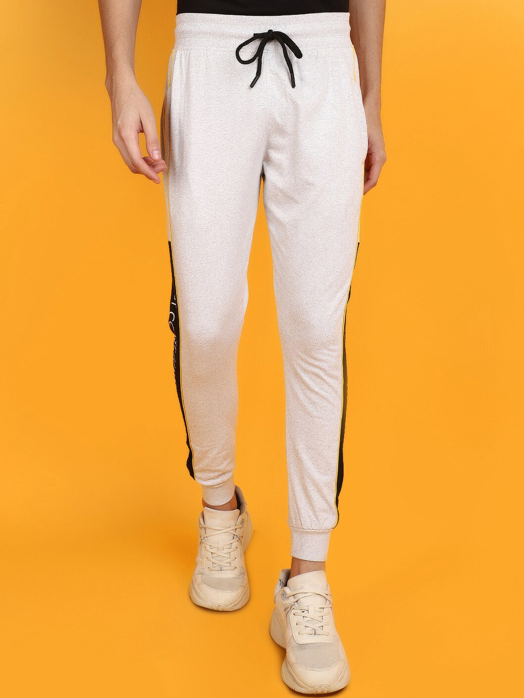 

V-Mart Men Mid-Rise Joggers, Grey
