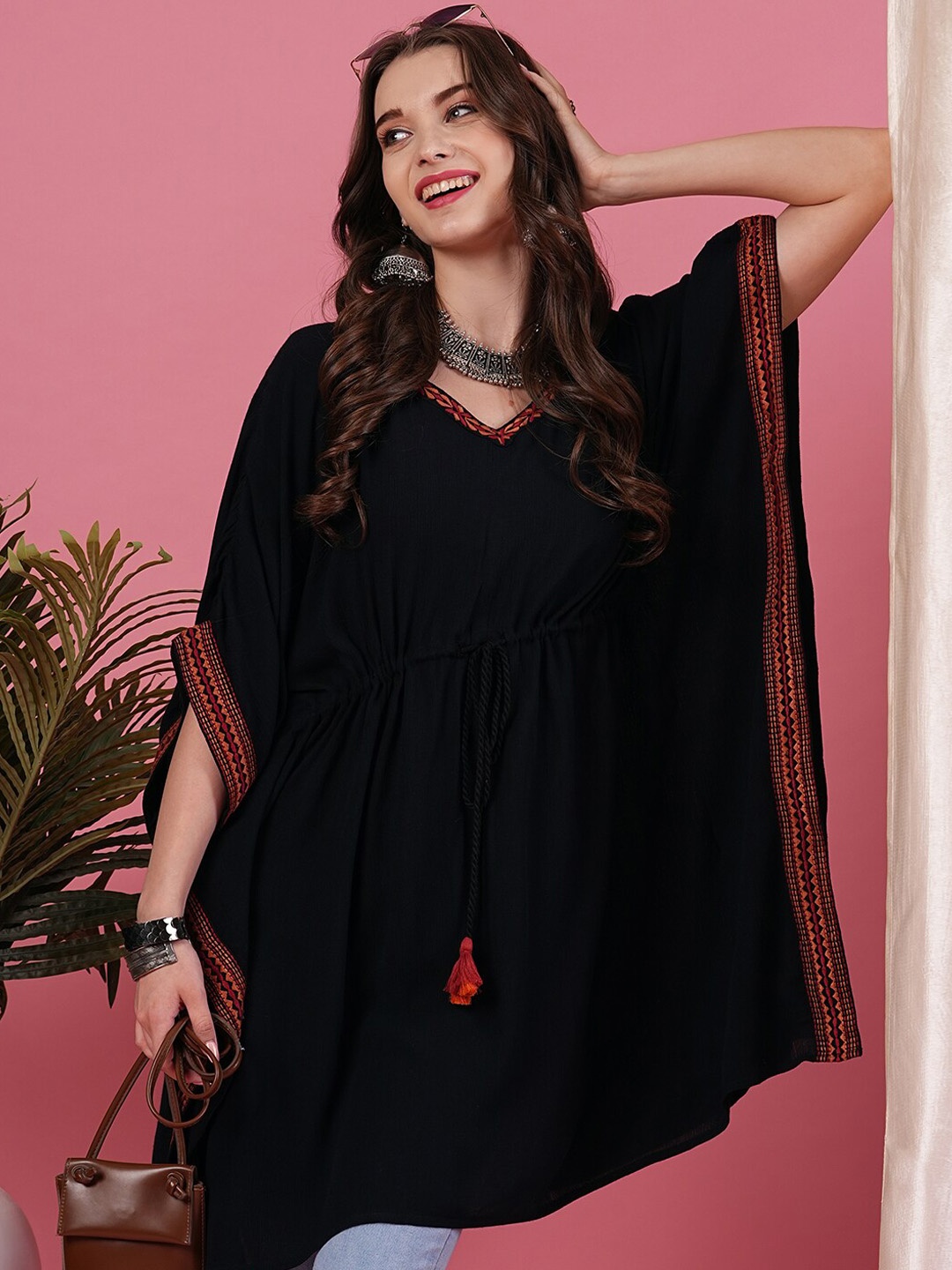 

Globus Black V-Neck Thread Work Kaftan Kurta