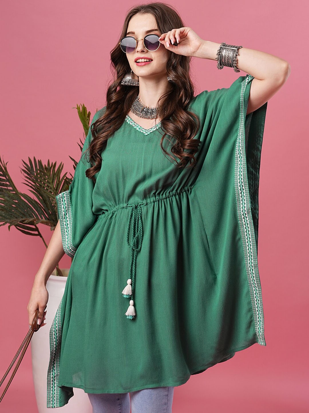 

Globus Green V-Neck Thread Work Kaftan Kurta