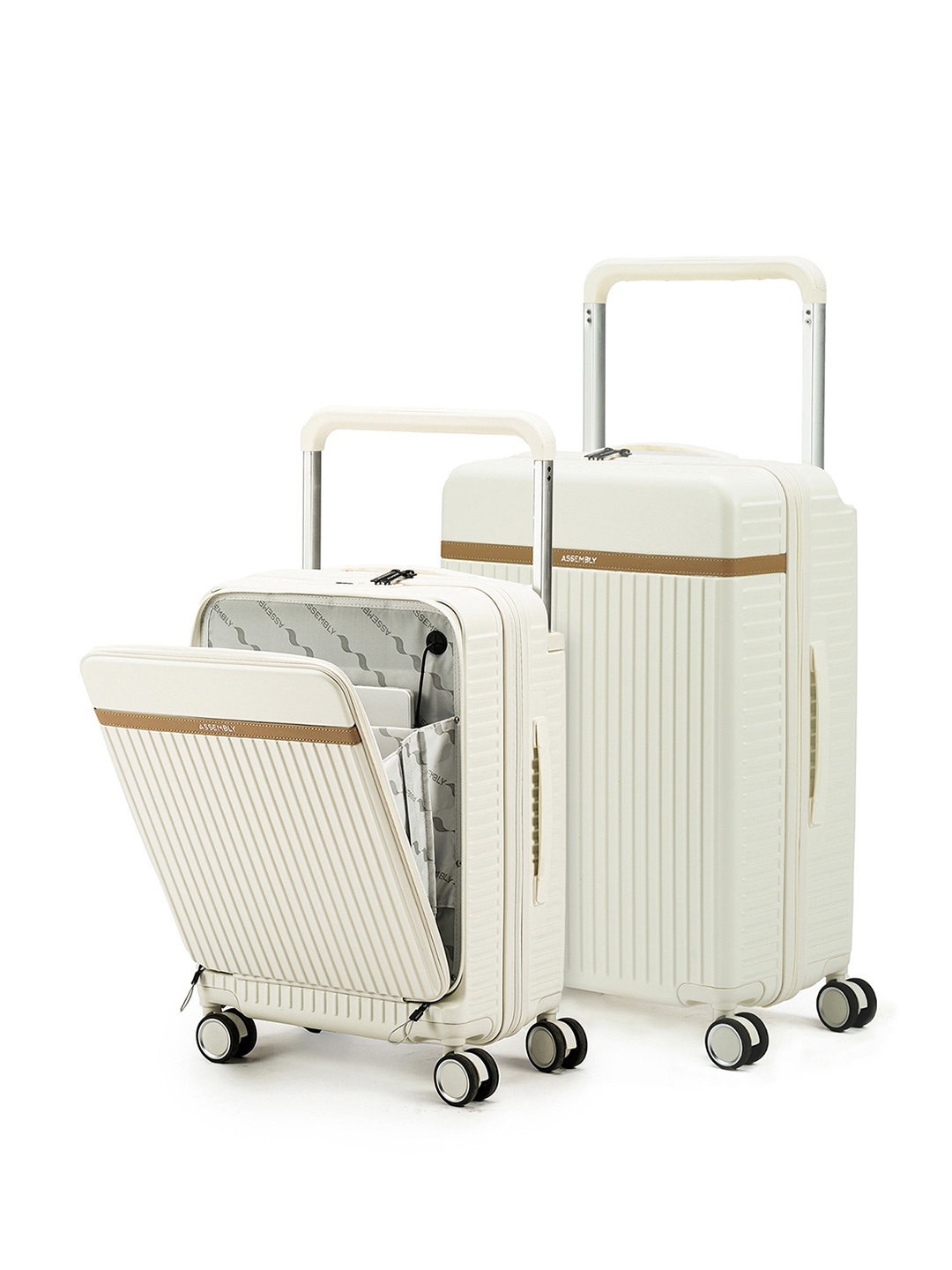 

Assembly Set of 2 Cabin and Check-In Trolley Bag, White